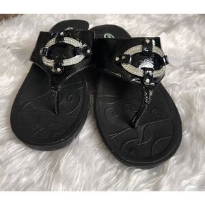 Dr. Scholl's Black Patent Thong Sandals with Silver Accent